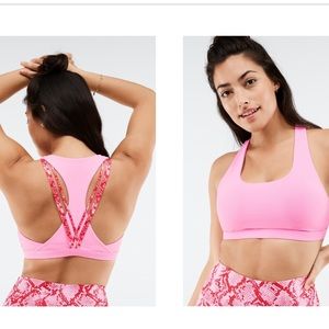 Fabletics Kessler medium-impact sports bra II -Large - NWT New with Tags